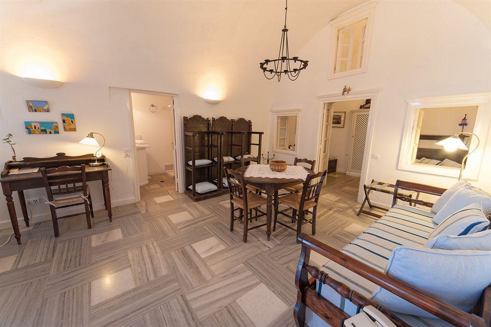 Cori Rigas Suites Fíra Kültér fotó
