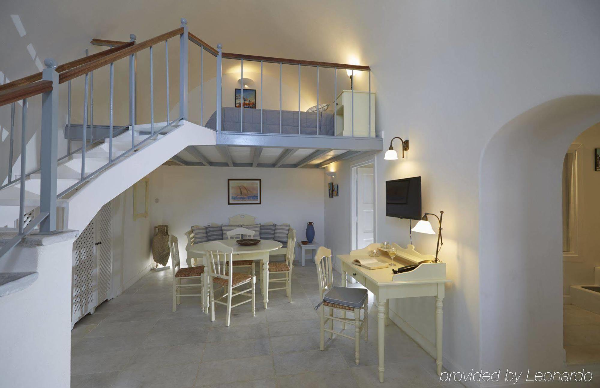 Cori Rigas Suites Fíra Kültér fotó